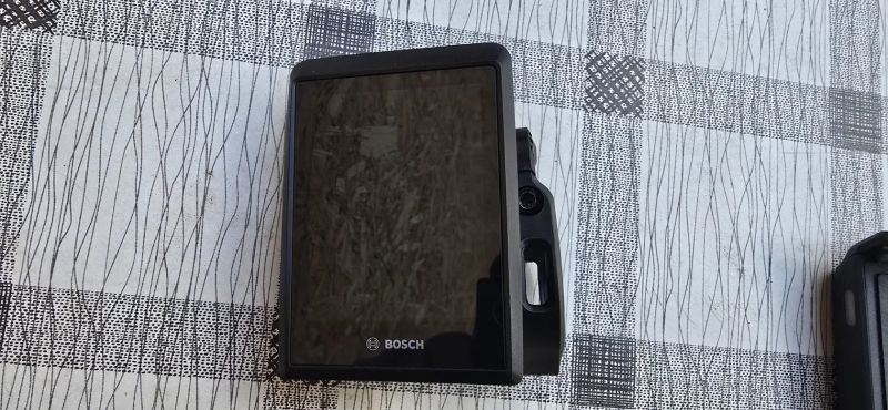 Bosch LED Remote (BRC3600 s objímkou) + Kiox 500 + Smartphone grip