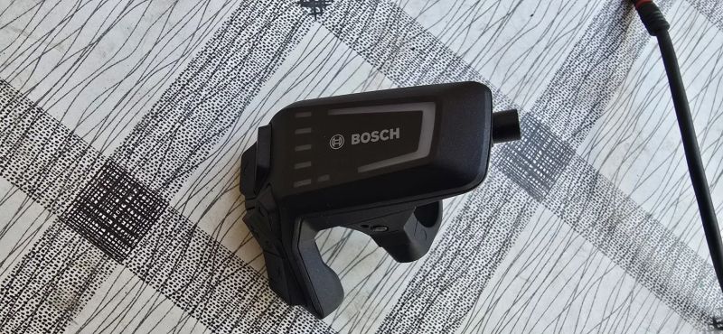 Bosch LED Remote (BRC3600 s objímkou) + Kiox 500 + Smartphone grip