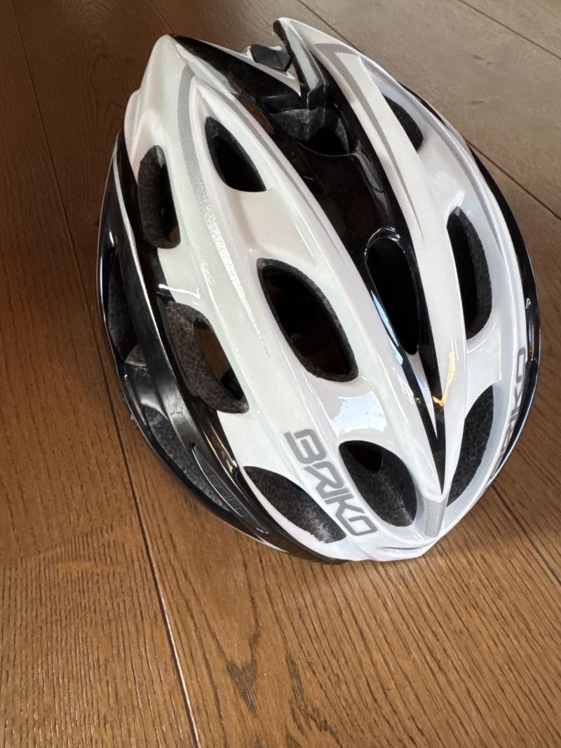 Cyklistická přilba Briko