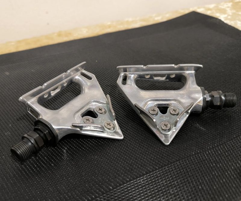 Shimano A550 retro pedály 