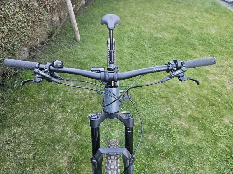 Švýcarská značka SCOR 4060 Z ST SLX