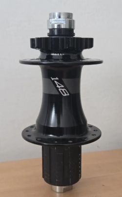 Nába Roval 12x148 (Boost) 6 šroubů, HG, 28H