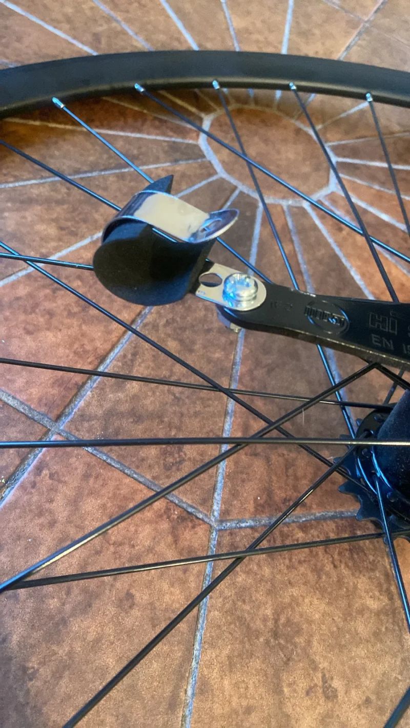 Zadní kolo Santafixie, 30mm ráfek, s brzdou typu coaster (torpédo)