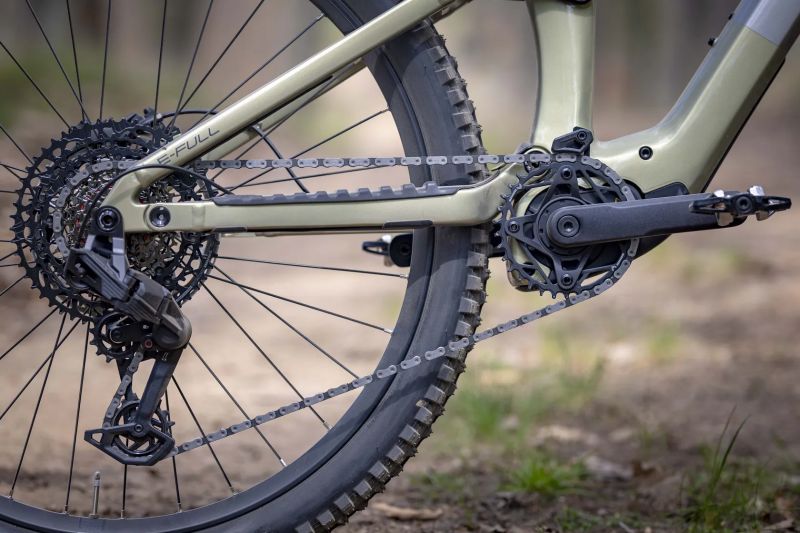 Crussis Full 11.11 Avinox M2S