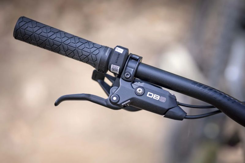 Crussis Full 11.11 Avinox M2S