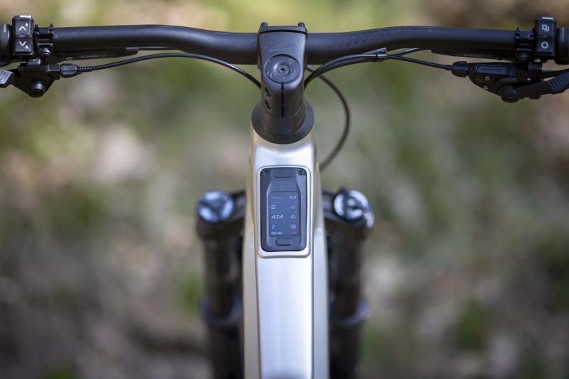 Crussis Full 11.11 Avinox M2S