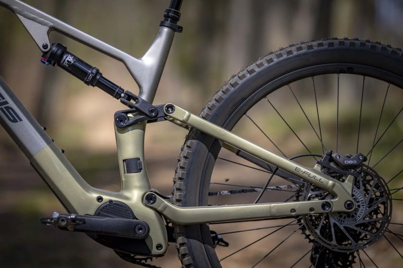 Crussis Full 11.11 Avinox M2S