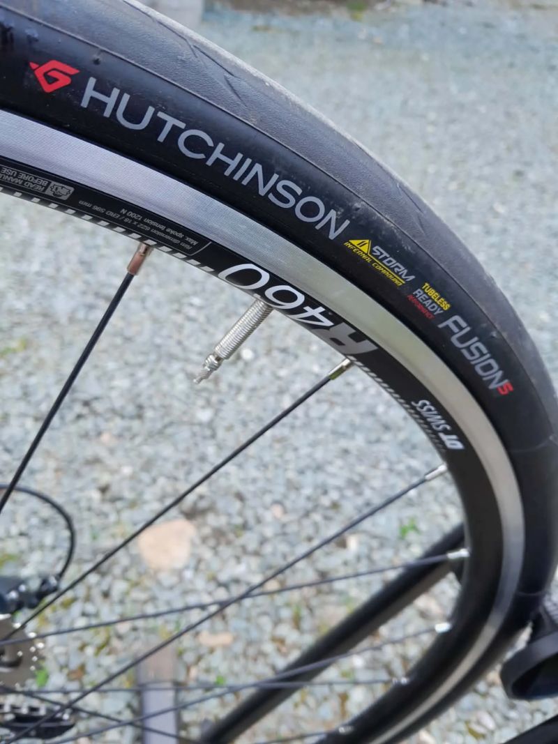 Lapierre Sensium 3.0 2024 s koly DT Swiss 1600 g