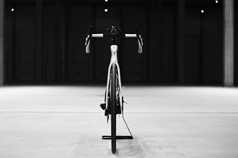 Pinarello Dogma F Plutonium Flash, Sram Red AXS Etap, Powermeter