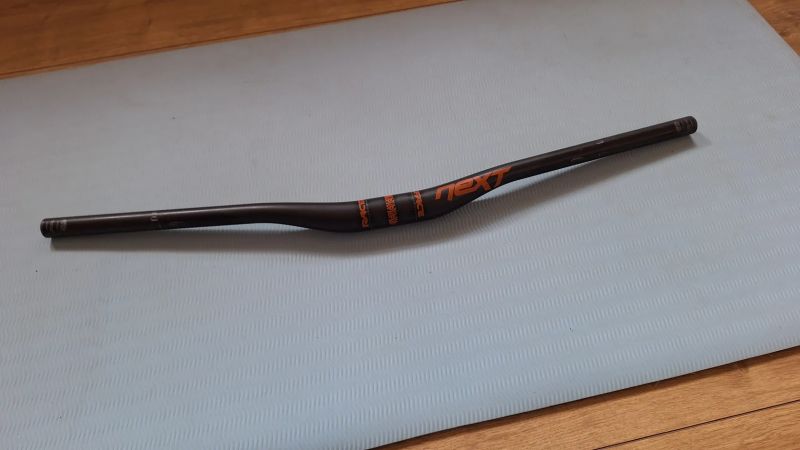 Karbonová MTB řídítka Race Face Next (180 g)