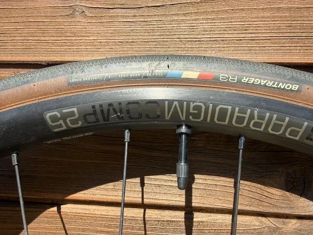 Předmět: TREK Domane SL 6 Gen 4 (vel. 62) dvoje kola, silnice + gravel