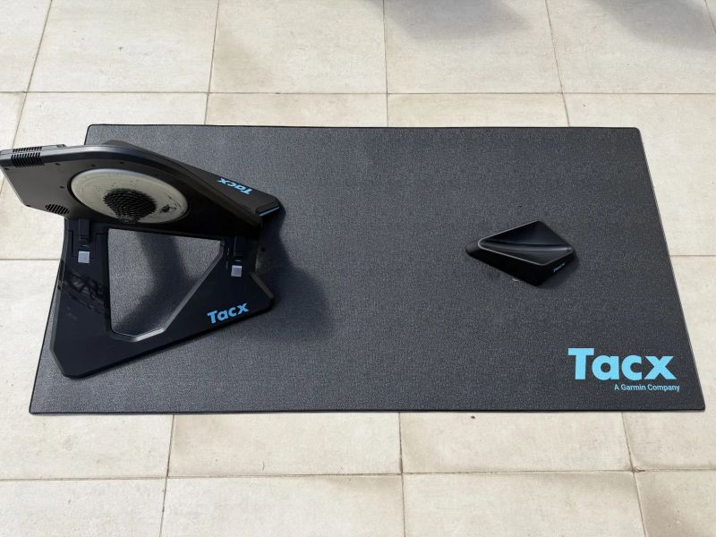 Garmin Tacx NEO 2T, rok 2020, velmi dobrý stav