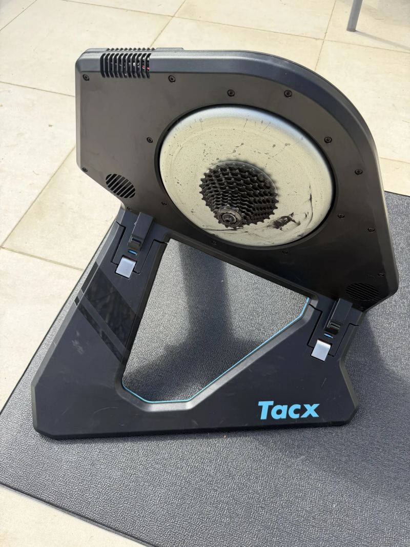 Garmin Tacx NEO 2T, rok 2020, velmi dobrý stav