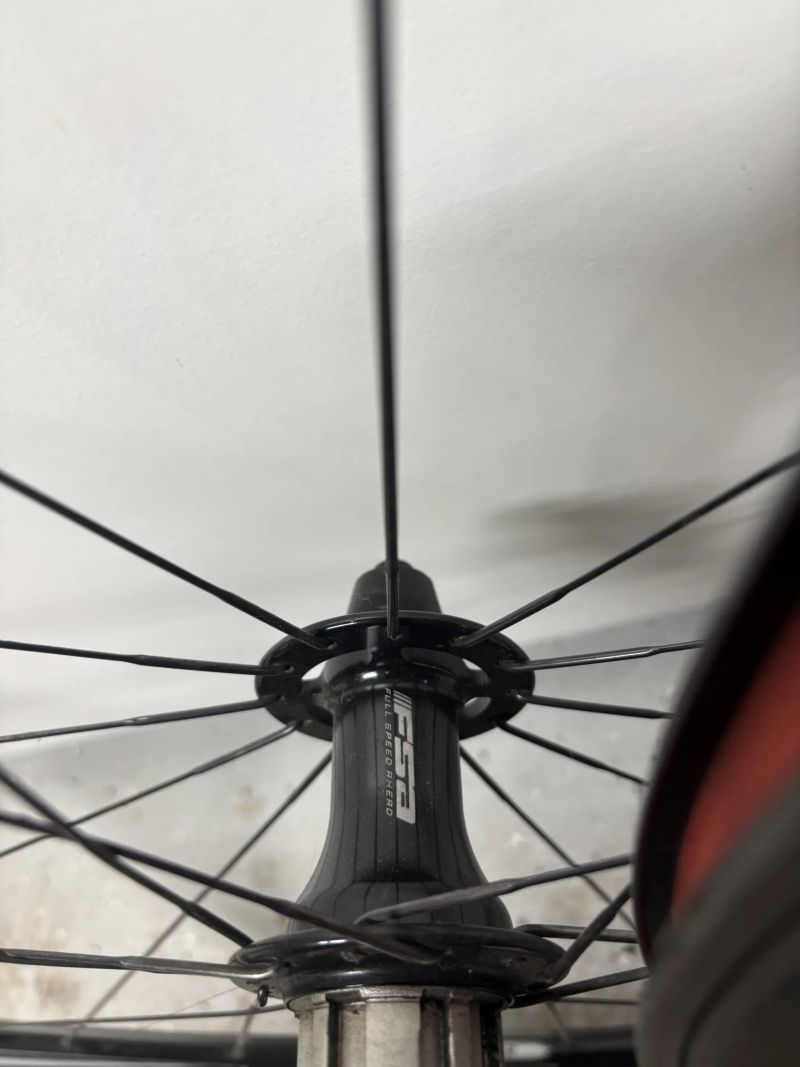 FSA silniční kola 700c + Shimano / Campagnolo ořech