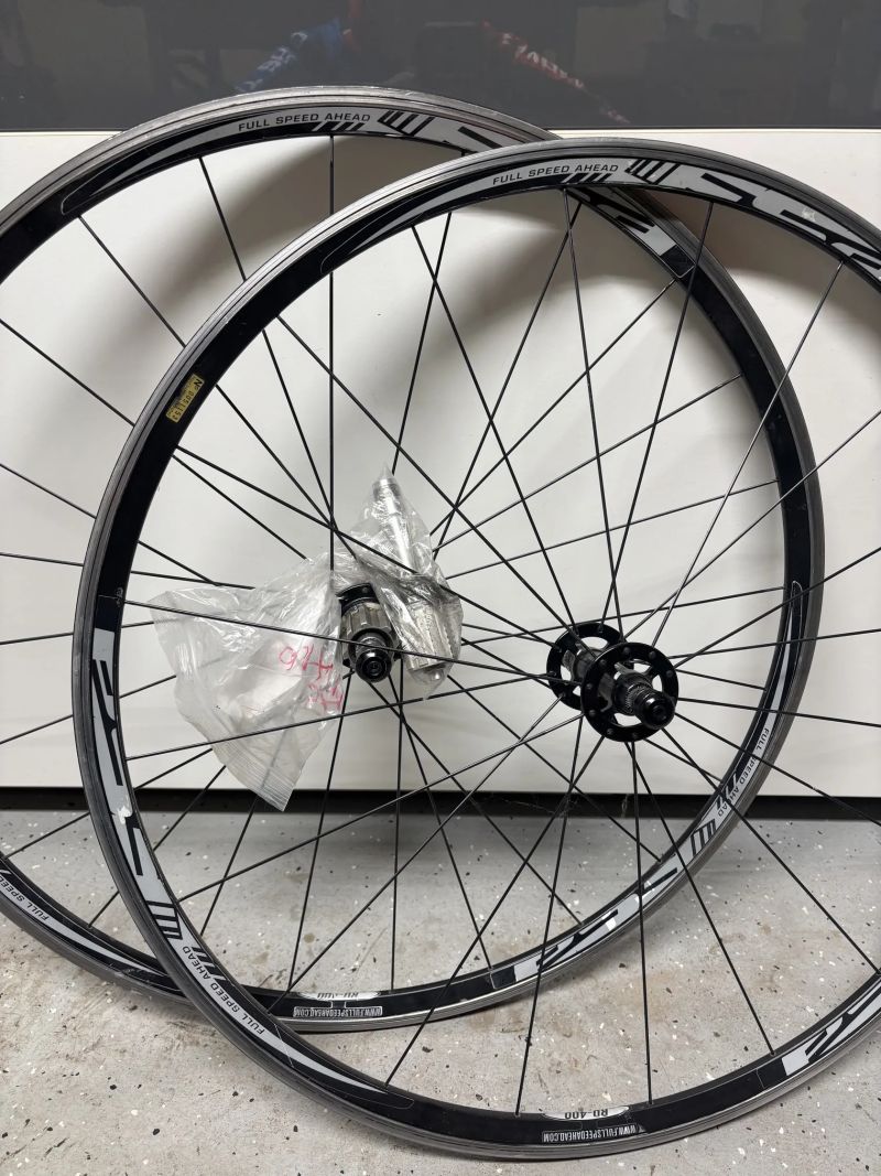 FSA silniční kola 700c + Shimano / Campagnolo ořech