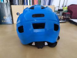 Dětská cyklistická přilba 