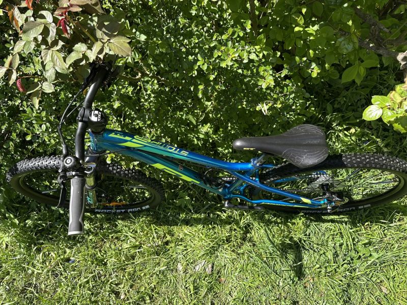 GT Stomper MAX, 26", 1x9, brzdy Deore, vzduchová vidlice XCR32 Air