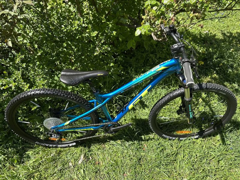 GT Stomper MAX, 26", 1x9, brzdy Deore, vzduchová vidlice XCR32 Air