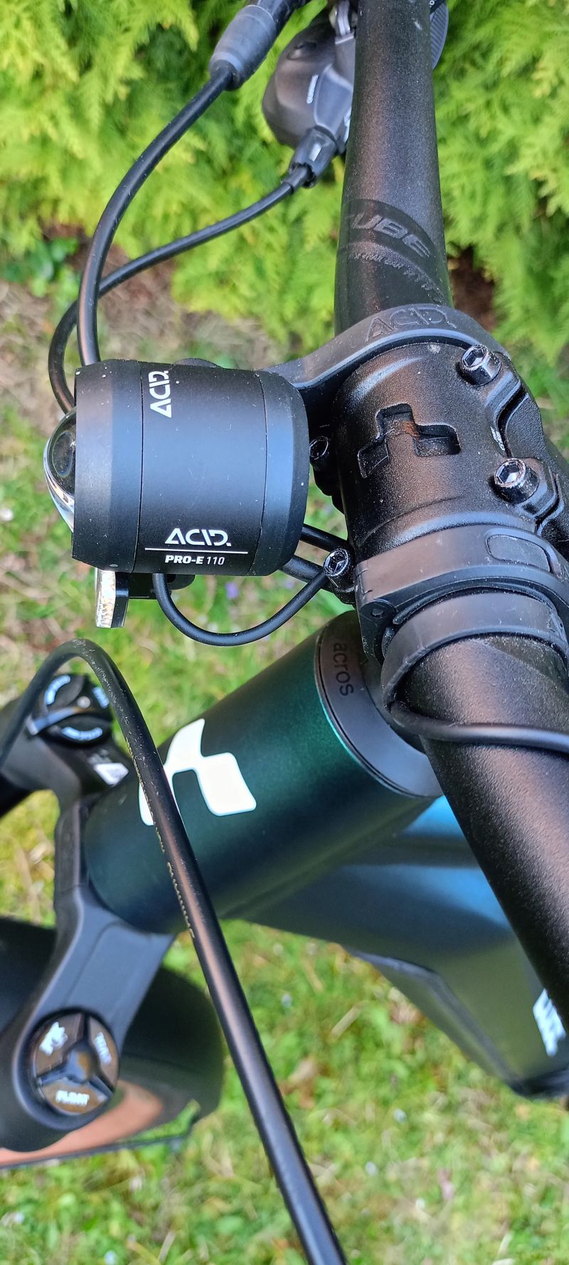 29" CUBE Reaction hybrid SLT 750, 334 km, FOX, XT