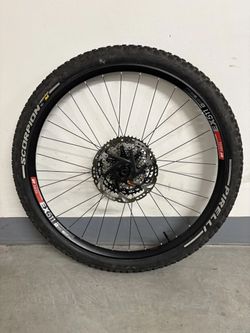 MTB zapletených kol – ráfky DT Swiss + náboje Formula