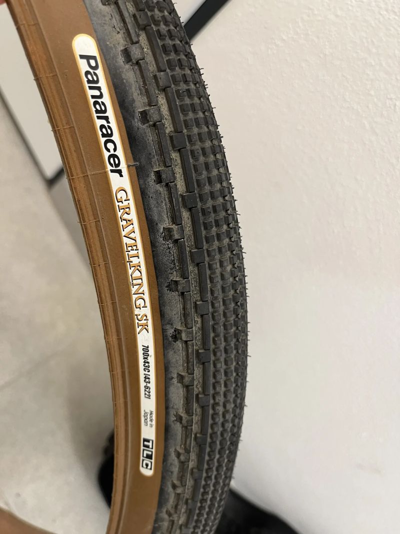 Panaracer gravelking SK 43mm a wtb riddler 37mm