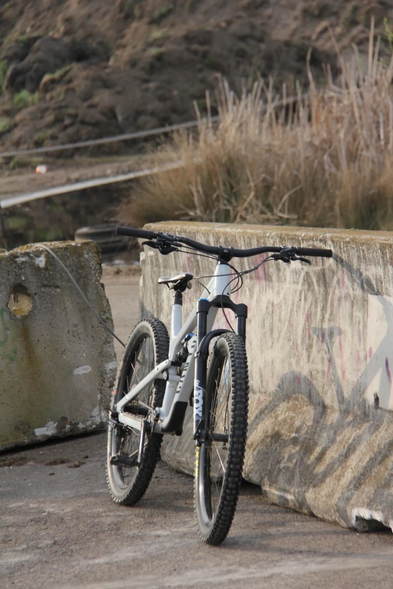 Canyon Spectral 6 - 2024