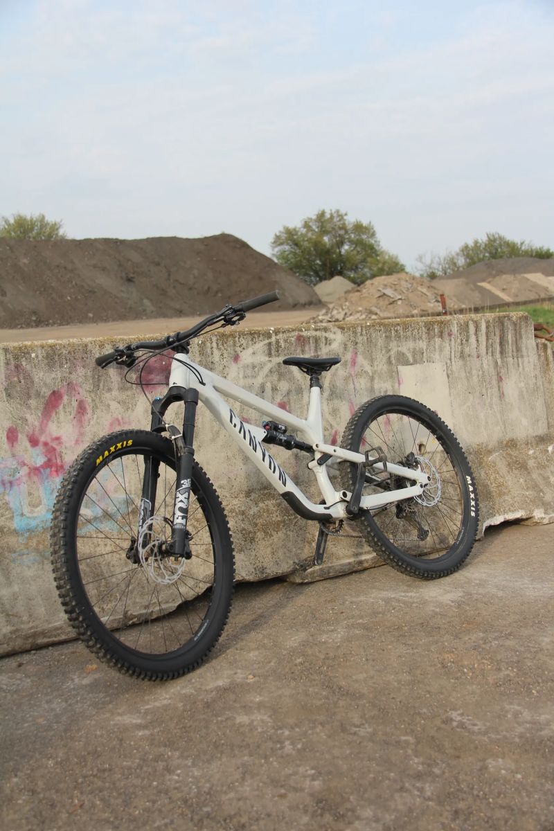 Canyon Spectral 6 - 2024