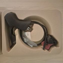 Sram Rival eTap AXS D1 pravá a levá řadící / brzdová páka, třmen Flat Mount, vedení 