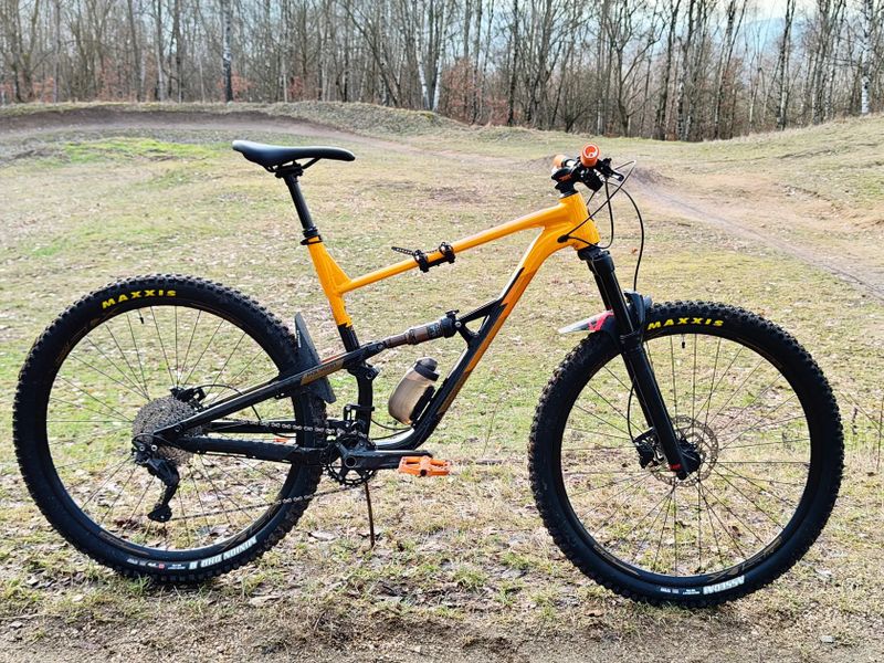 Polygon Siskiu D6 se 140/120mm fox float kashima, marzocchi z2, 4 píst. brzdy, top spec. maxxis