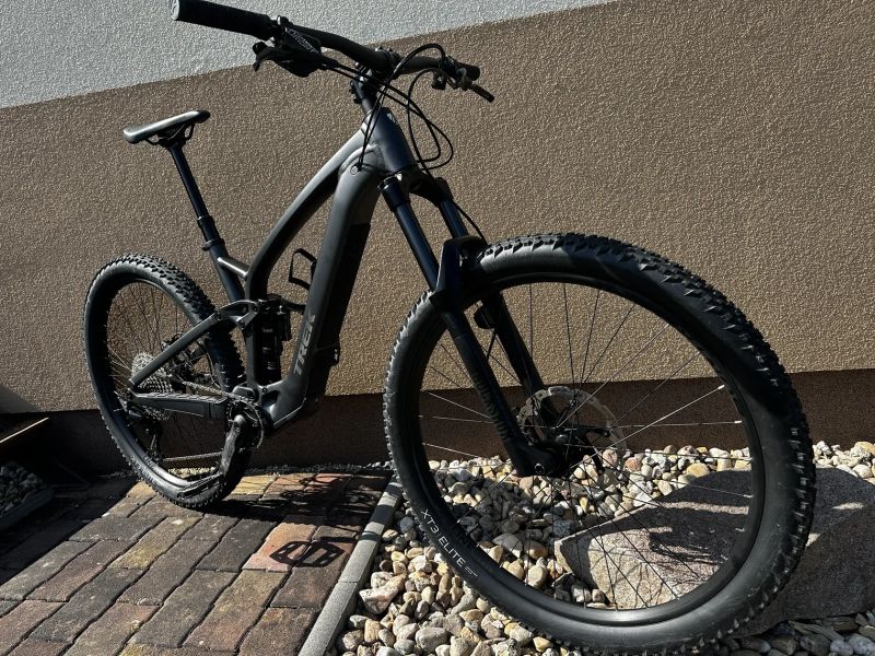 TREK FUEL EXE 5 top stav