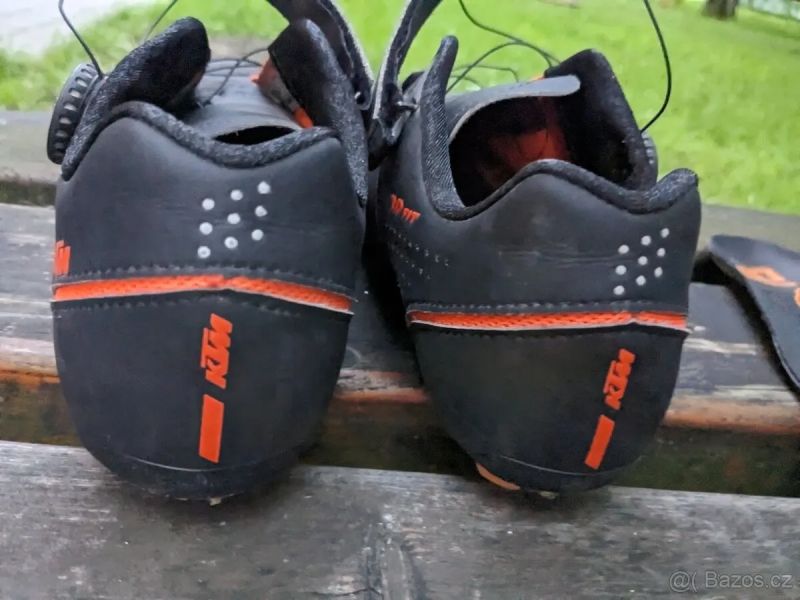 Cyklo tretry KTM obuv na kolo vel 41 