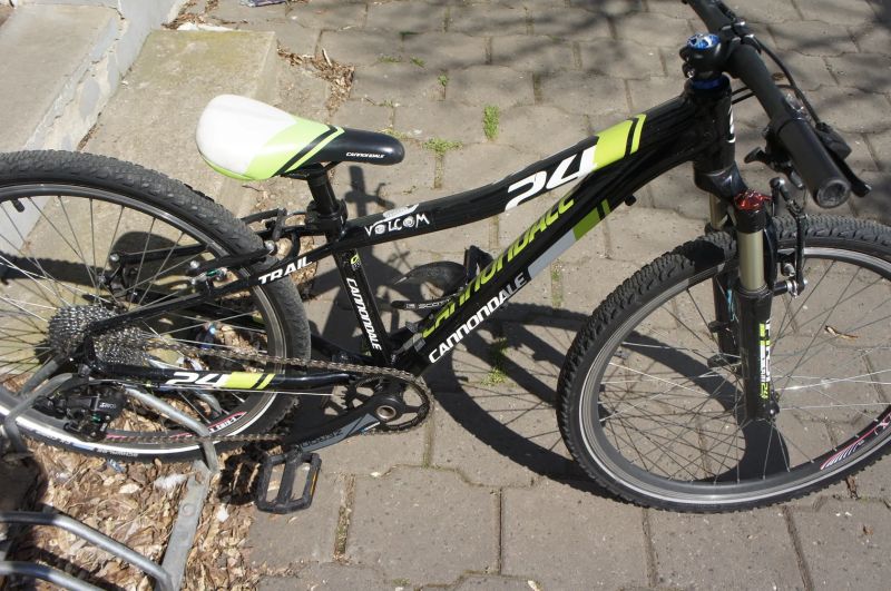 Cannondale team 24"