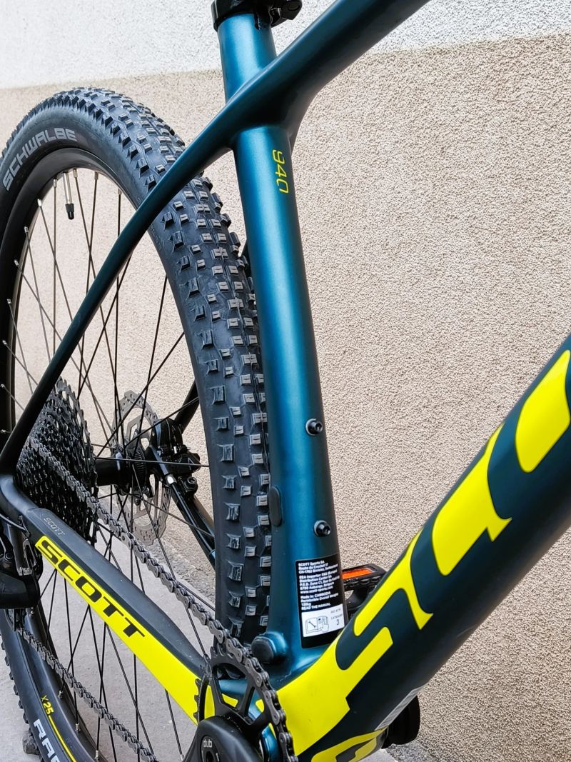 SCOTT Scale 940 vel. L carbon 29" 2020 COBALT/YELLOW TOP STAV