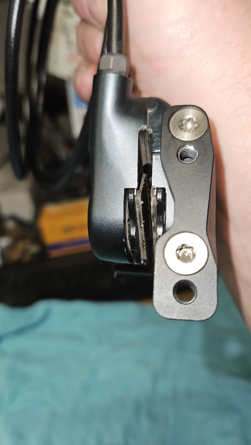 Sram Force-el.páky a brzdový třmeny komplet AXS D1 2x12