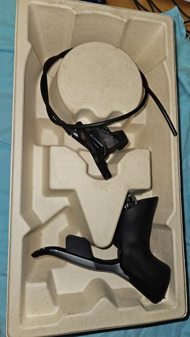 Sram Force-el.páky a brzdový třmeny komplet AXS D1 2x12