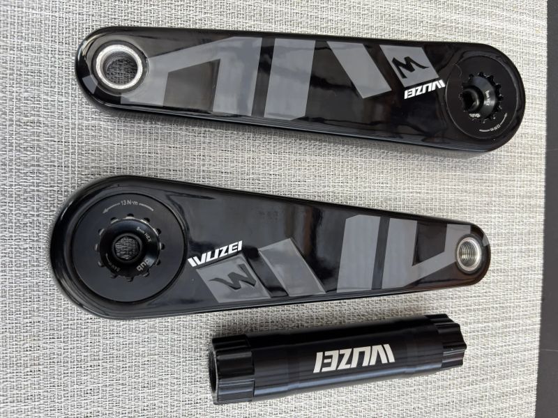 Karbonové silniční kliky 165 mm 