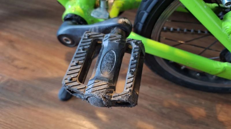 KUBIKES 14 Tour zelená se stojánkem