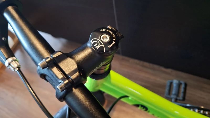 KUBIKES 14 Tour zelená se stojánkem