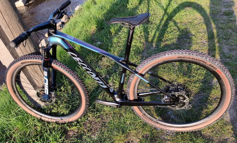Ultralehké karbonové XC kolo Shimano XTR ~9 kg | Custom build