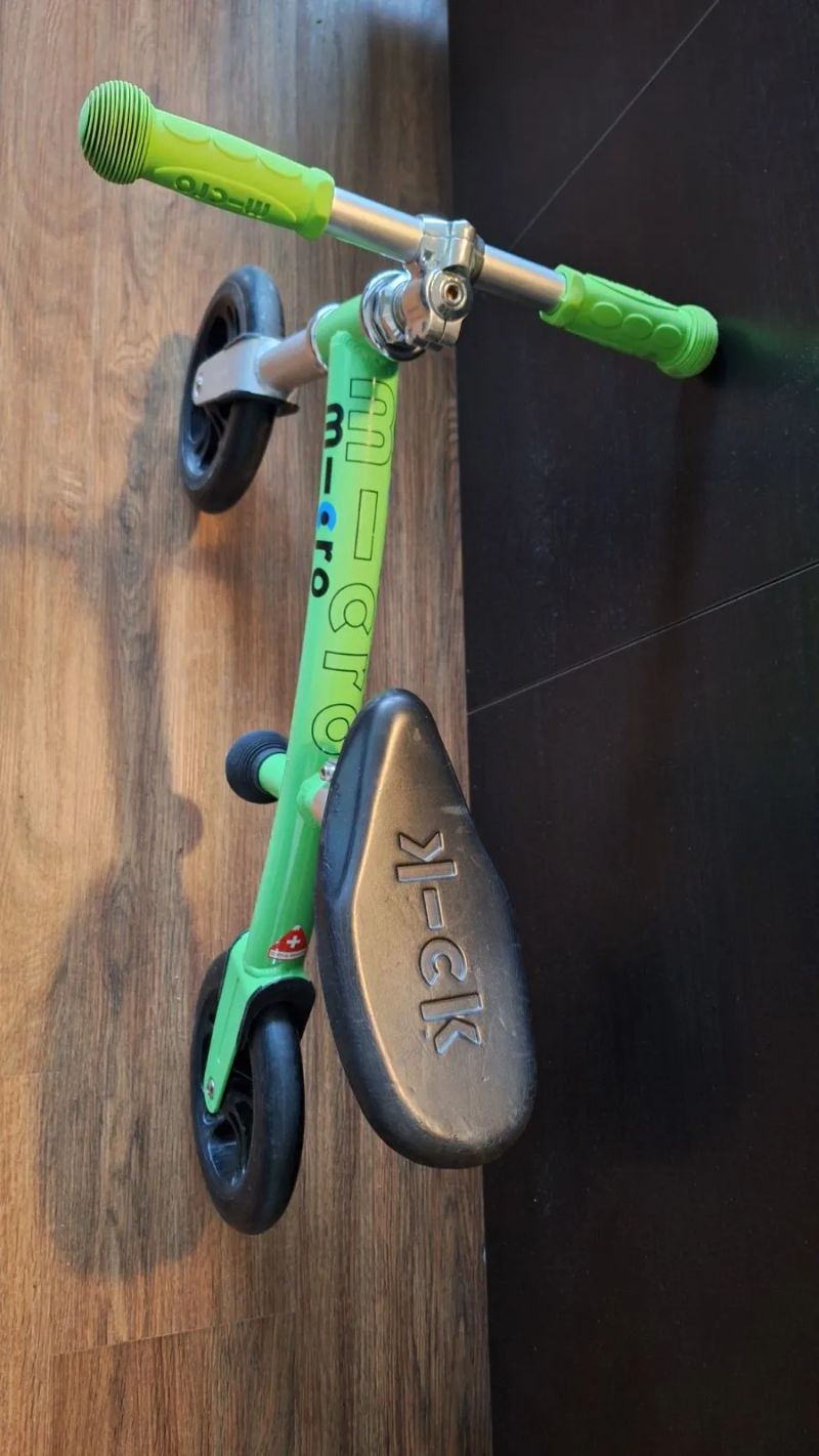 Dětské odrážedlo Micro G-Bike Light – zelená