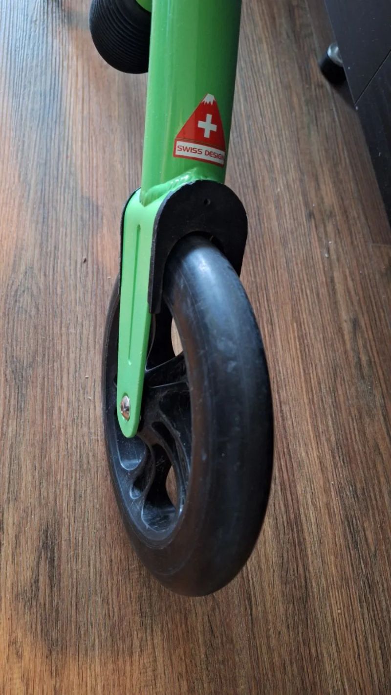 Dětské odrážedlo Micro G-Bike Light – zelená