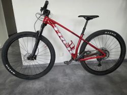 Kolo TREK Procaliber 6 - Viper, velikost S - v záruce