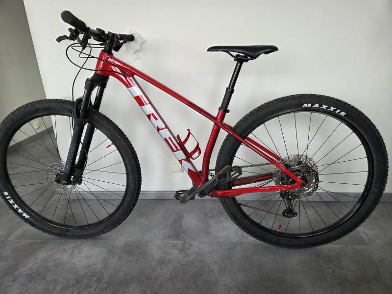 Kolo TREK Procaliber 6 - Viper, velikost S - v záruce