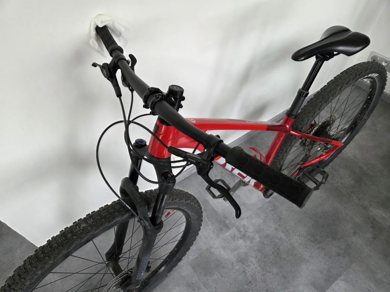 Kolo TREK Procaliber 6 - Viper, velikost S - v záruce