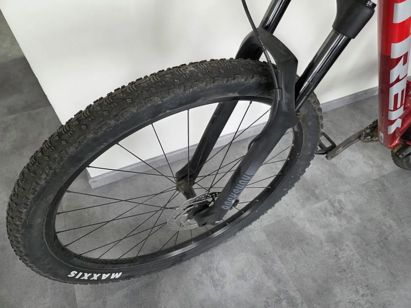 Kolo TREK Procaliber 6 - Viper, velikost S - v záruce