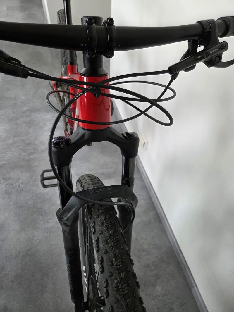 Kolo TREK Procaliber 6 - Viper, velikost S - v záruce