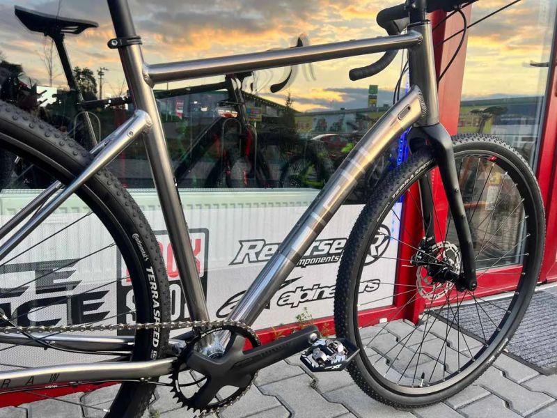 🔥🔥 SLEVA 12.000 -38% 🔥🔥 PELLS Raw 3 Grey - L 