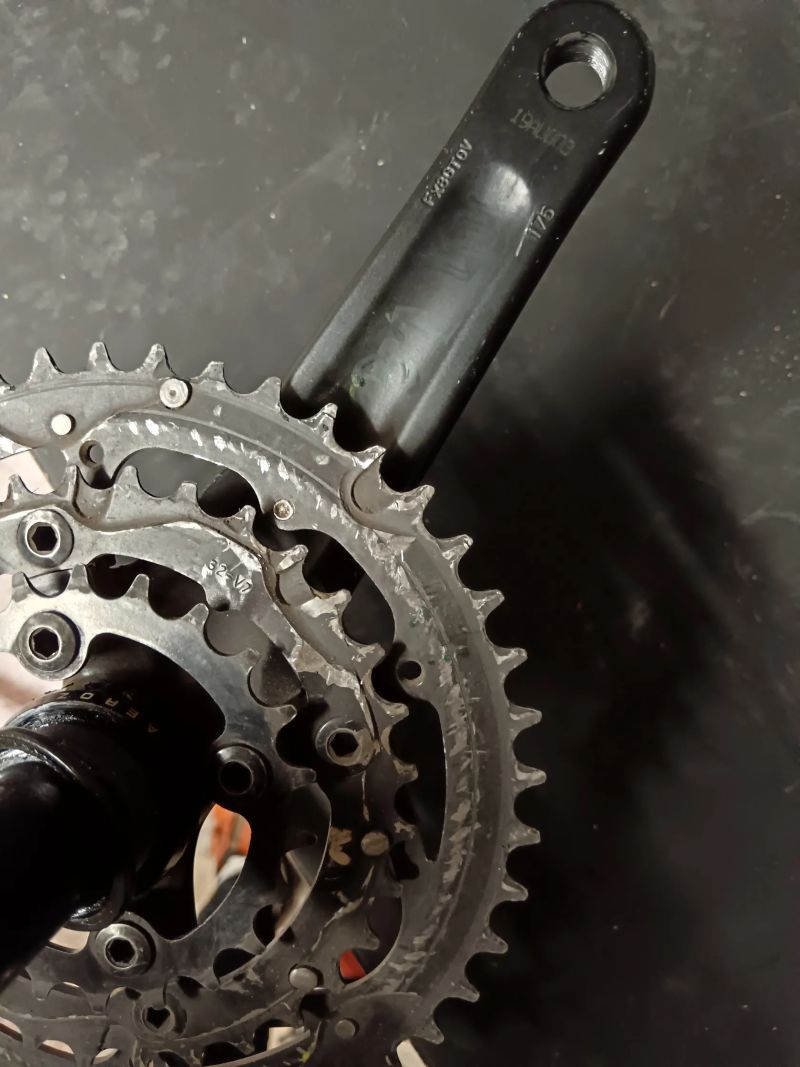 Prodej kliky Truvativ a Shimano