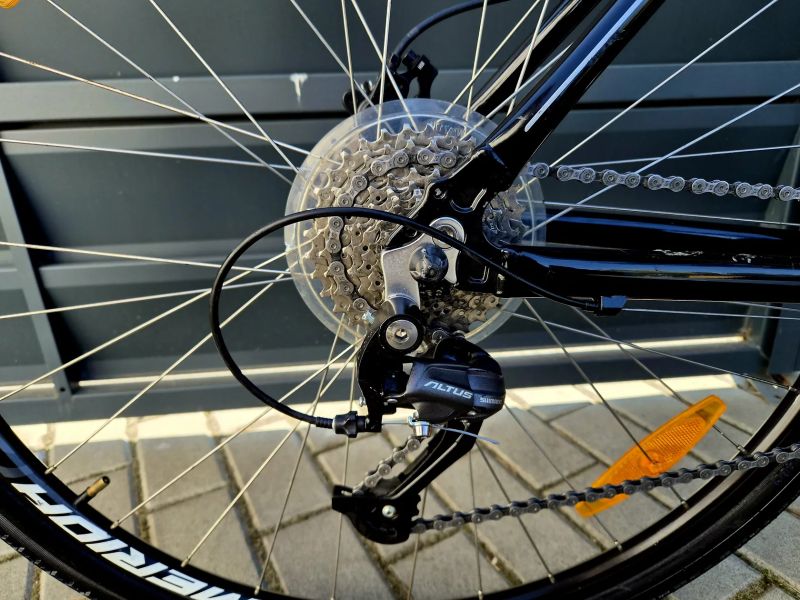 (76)Crossové/Trekingové kolo Merida