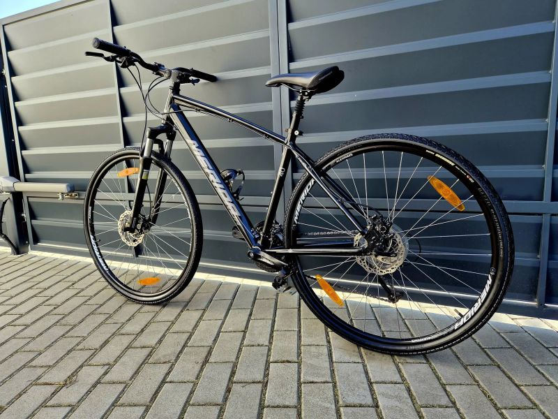 (76)Crossové/Trekingové kolo Merida